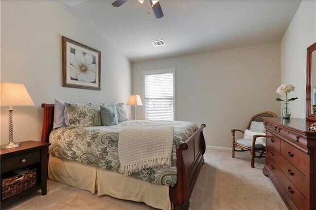 Building Photo - 3539 Peacock Rd