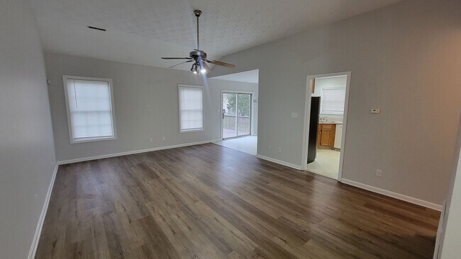 Building Photo - Adorable 3-Bedroom 2-bath Home in Mount Washington!!!