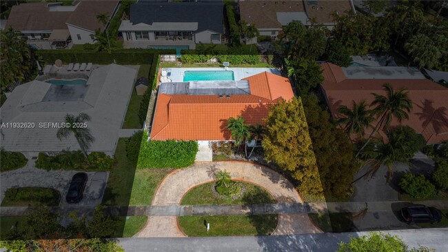 Building Photo - 2101 NE 211th Terrace