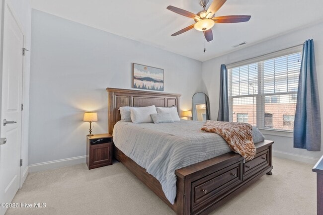 Building Photo - 12 Brownstone Ln