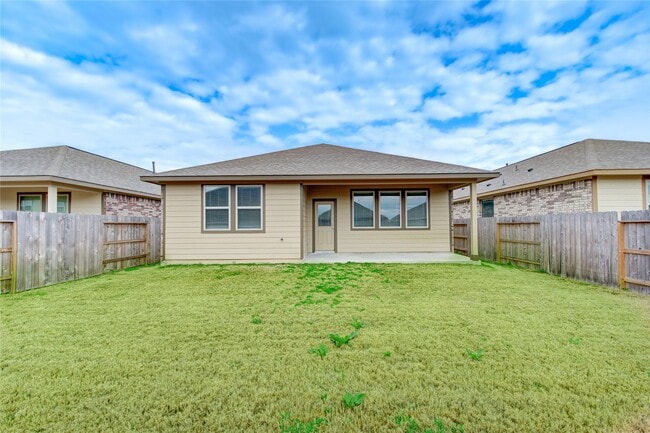 Building Photo - 26019 Steele Flower Dr