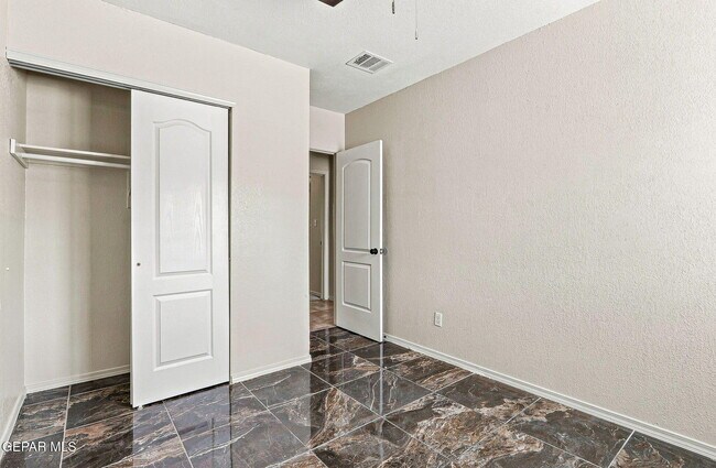 Building Photo - 11859 Urbici Soler Dr