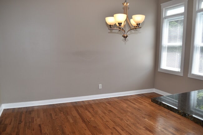 Building Photo - 2105 Herrick Ave