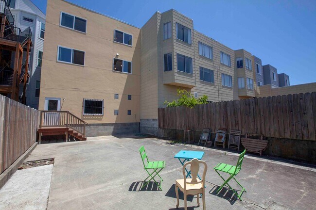 Building Photo - 361-3rd