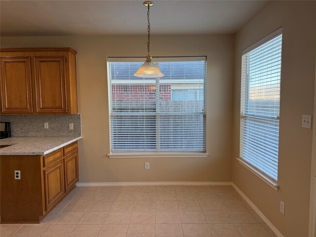 Building Photo - 7218 Broadelm Dr