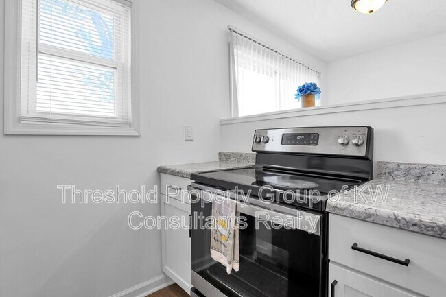 Building Photo - 3672-3678 Arnelle Road - 3678