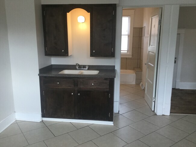 Building Photo - 4368-4368A N 17th St