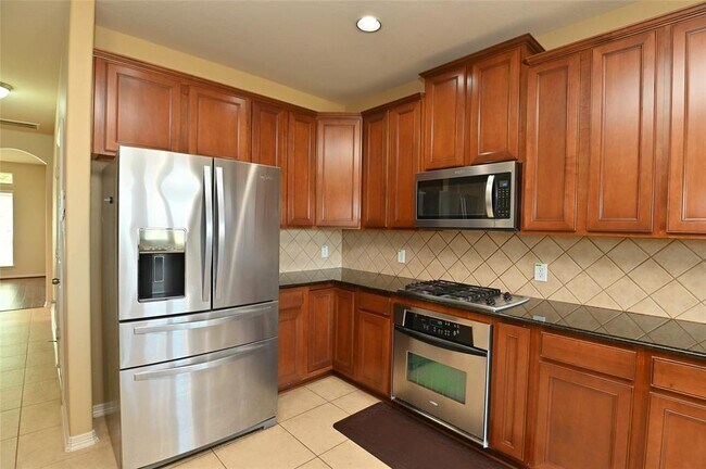 Building Photo - 5215 Field Briar Ln