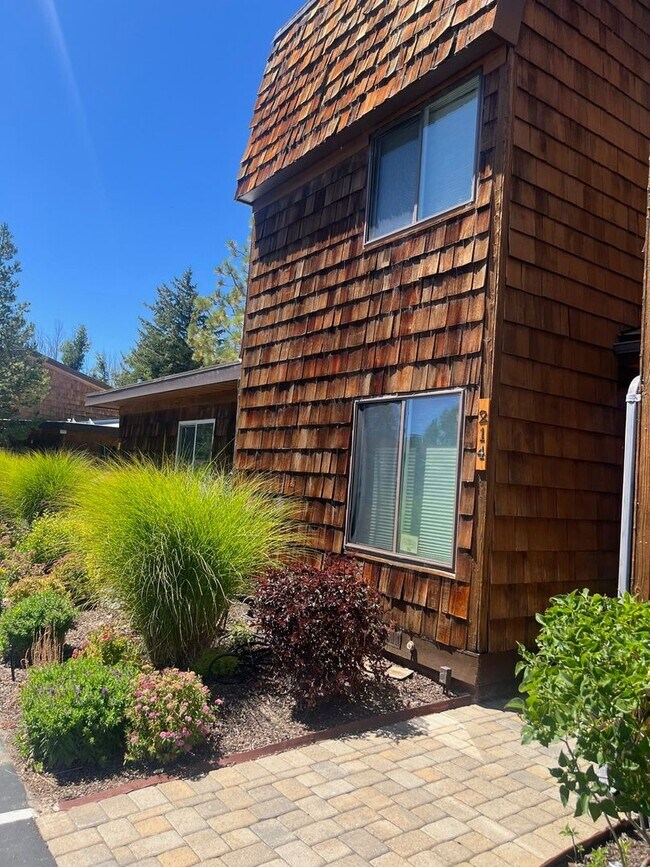 Building Photo - Lovely 3Bd condo in the Tahoe Keys with a ...