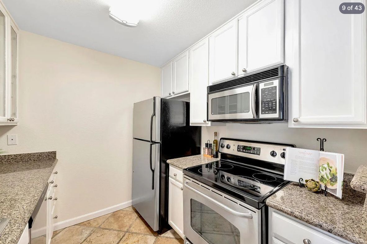 Building Photo - 1046 Yarwood Ct