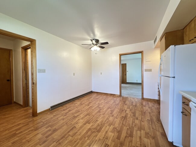 Building Photo - 3170 Asbury Rd