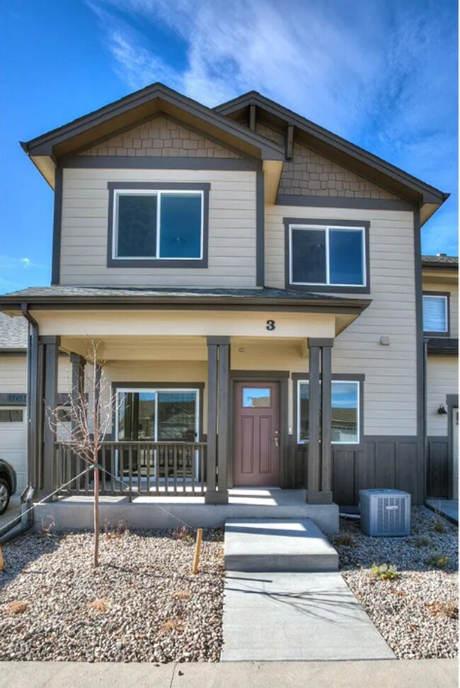 Building Photo - Modern 2 bed, 2.5 bath Townhome in Wellington, CO- Available July 10th!