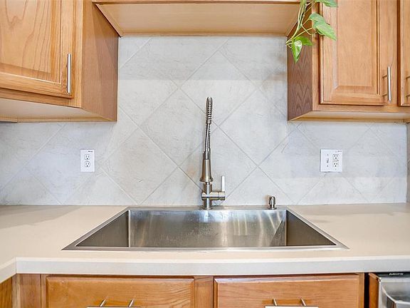 Building Photo - 2353 Clairborne Dr