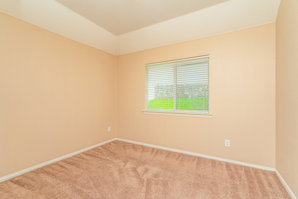 Building Photo - 317 Creekview Dr