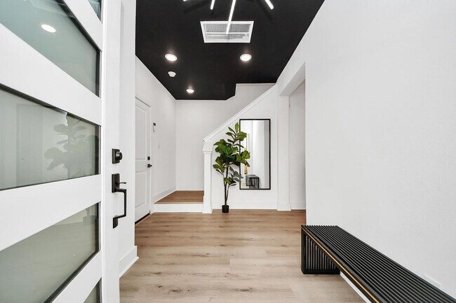 Building Photo - 3620 Du Bois St