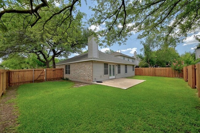 Building Photo - 2201 Portwood Bend Cove