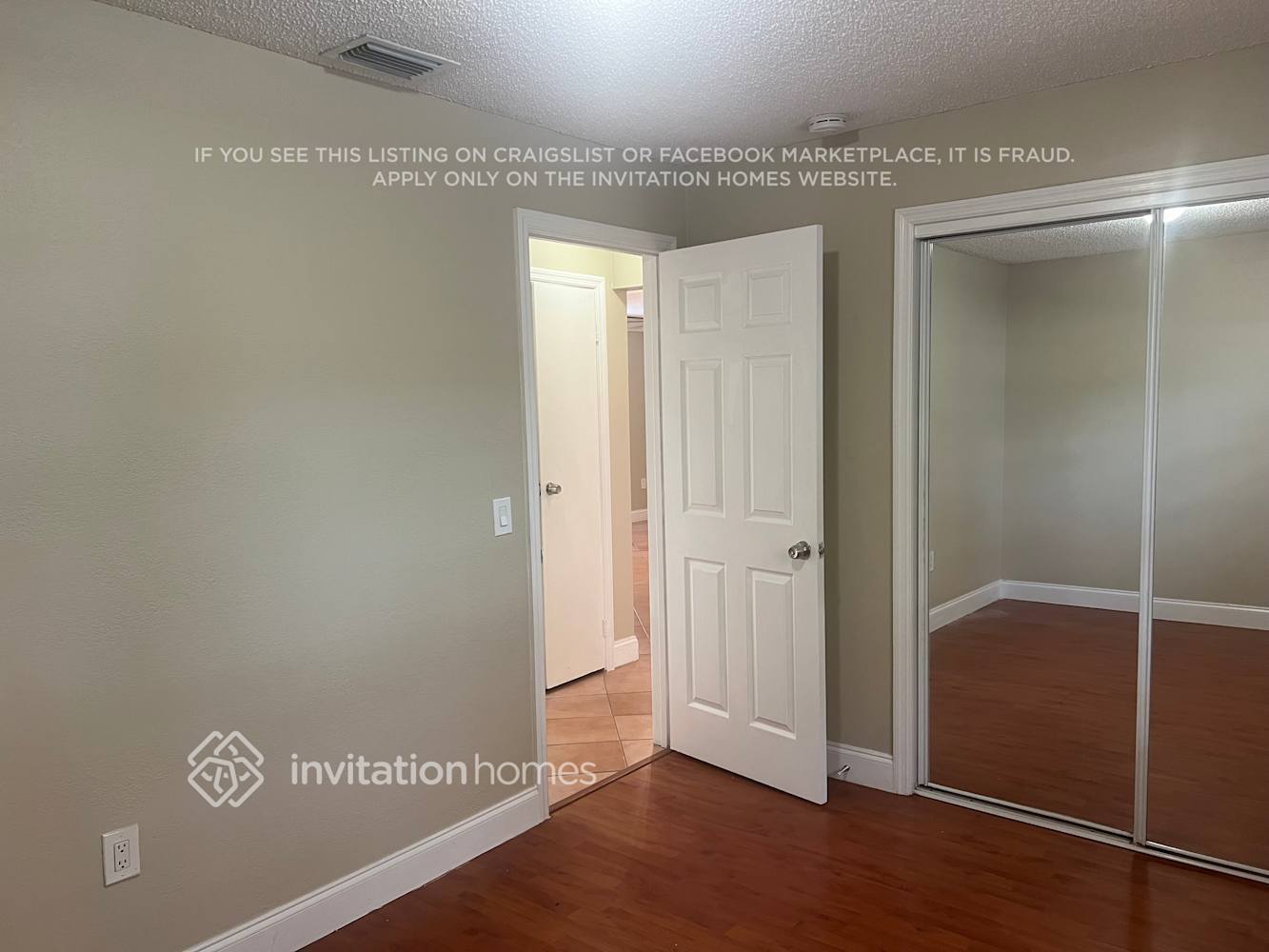 Building Photo - 11360 NW 37th Pl