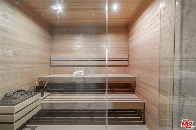 Building Photo - 766 Paseo Miramar