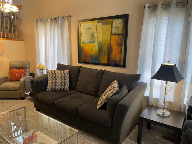 Building Photo - 2872 Cedar Glade Dr