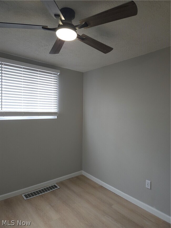 Building Photo - 2430 Talbot St