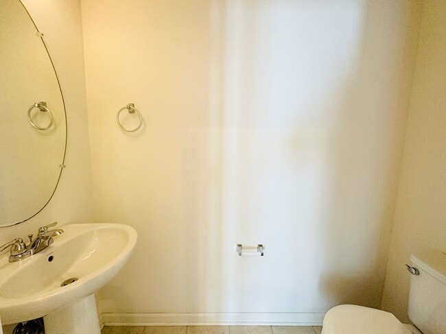 Building Photo - TOWNHOME AVAILABLE IN BALTIMORE CITY