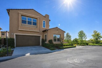 Building Photo - 4bd/4.5ba Single Family House w/ VIEW Gated Community Altair Irvine for rent