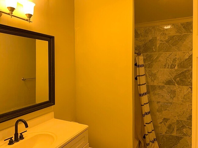 Building Photo - Rentals Biz LLC
