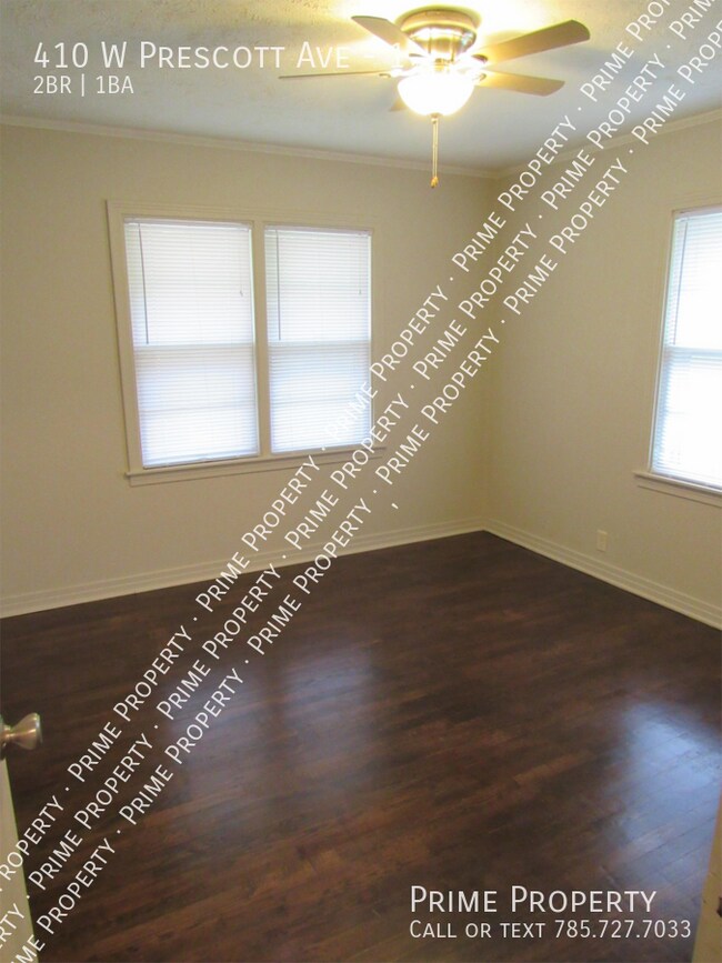 Building Photo - 410 W Prescott Ave
