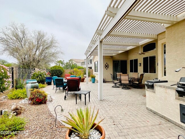 Building Photo - 371 W Sacaton Canyon Dr