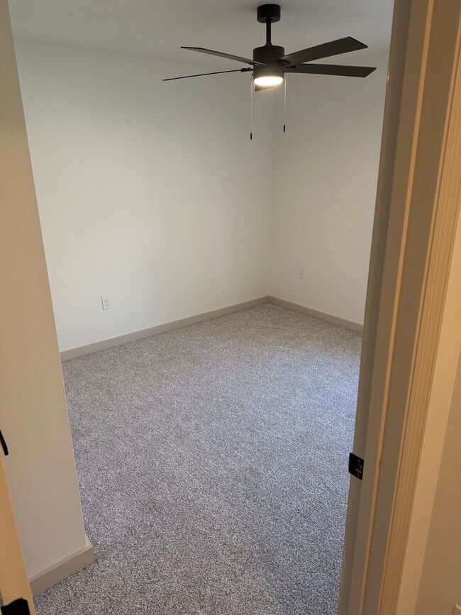 Building Photo - Remodeled Single Family Home in Hunter's Ridge Ormond Beach