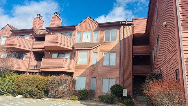 Building Photo - 2427 Washington Ave