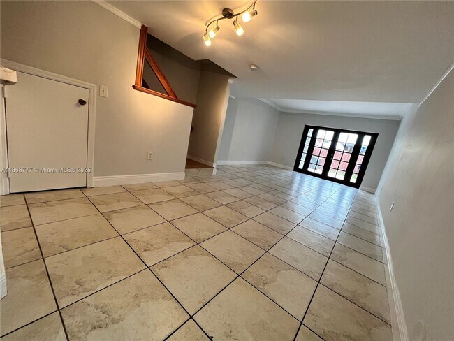 Building Photo - 1187 NW 124th Ave