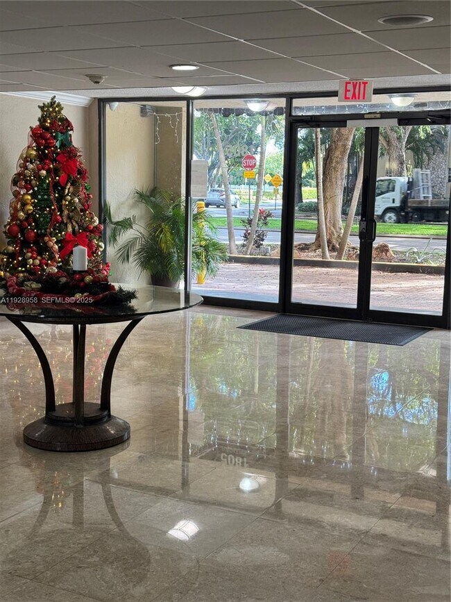 Building Photo - 1805 Sans Souci Blvd