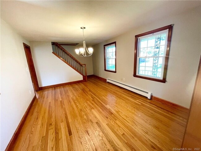 Building Photo - 341 Center Rd