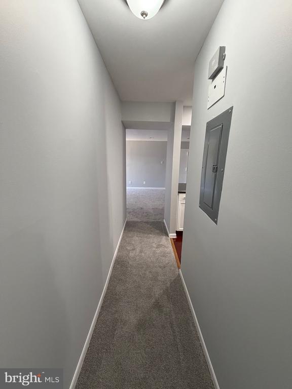 Building Photo - 10122 Campus Way S