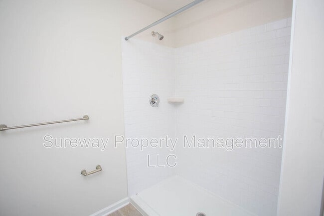 Building Photo - 234 Macoun Way