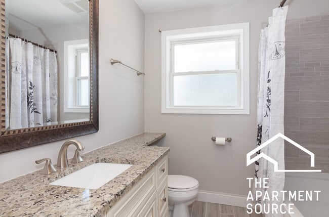 Building Photo - 8108 S 85th Ave