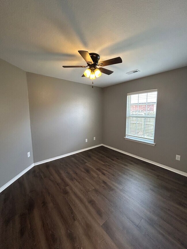 Building Photo - 1598 Tolleson Loop