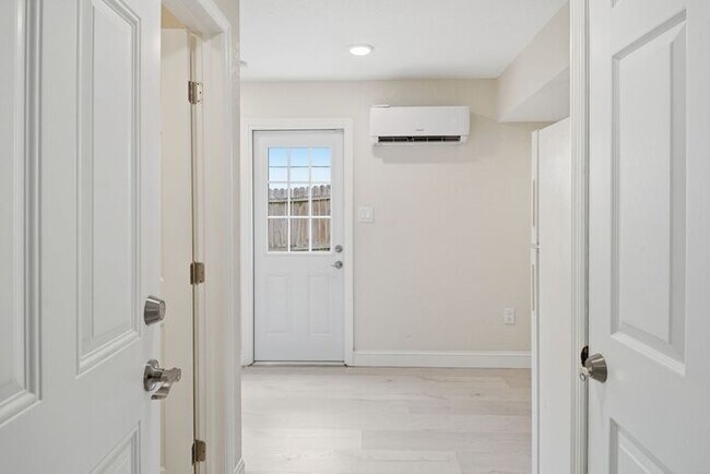 Building Photo - Renovated Home near downtown New Port Richey