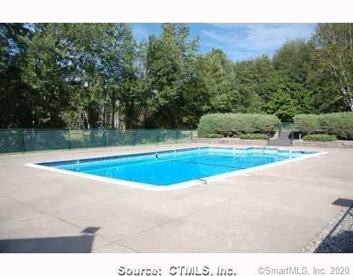 Building Photo - 100 Oxbow Dr