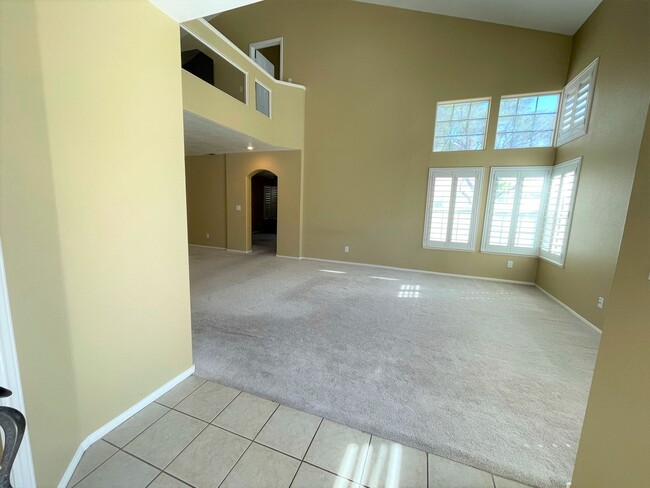 Building Photo - 8013 Coral Point Ave