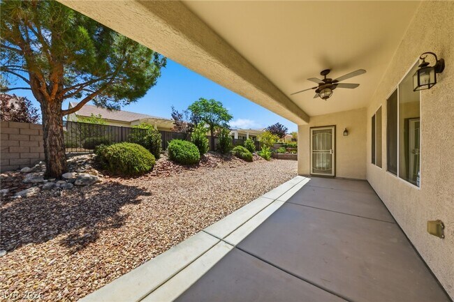 Building Photo - 2148 Shadow Canyon Dr