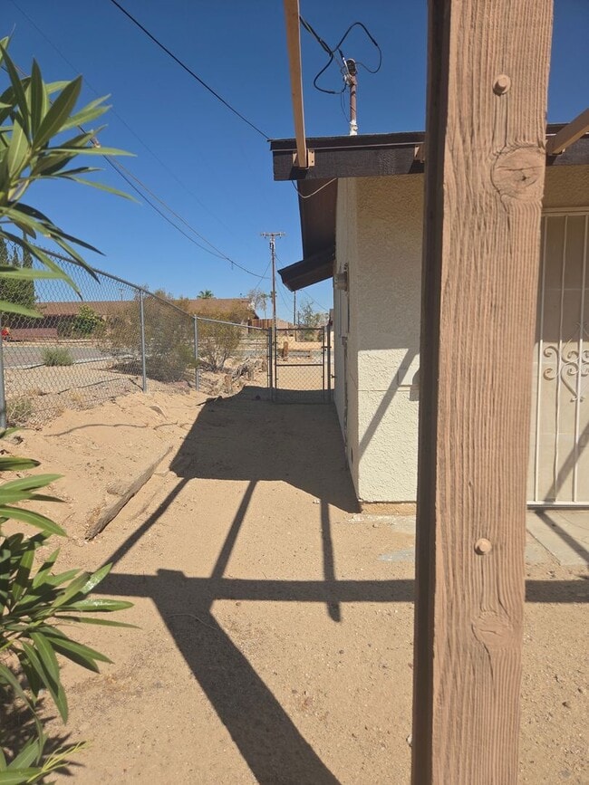 Building Photo - 72565 Granite Ave