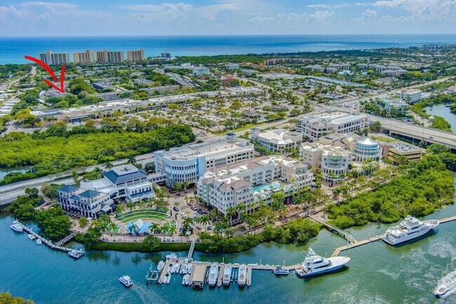 Building Photo - 300 N Hwy A1A