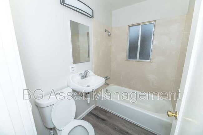 Building Photo - 3021 California St