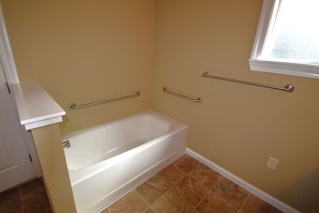 Building Photo - Gorgeous ground level accessible home.