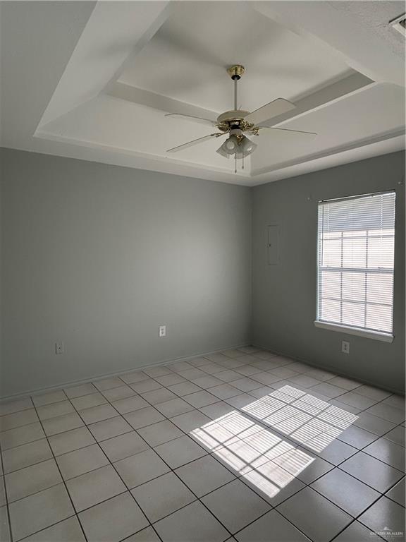 Building Photo - 809 W Los Tesoros Dr