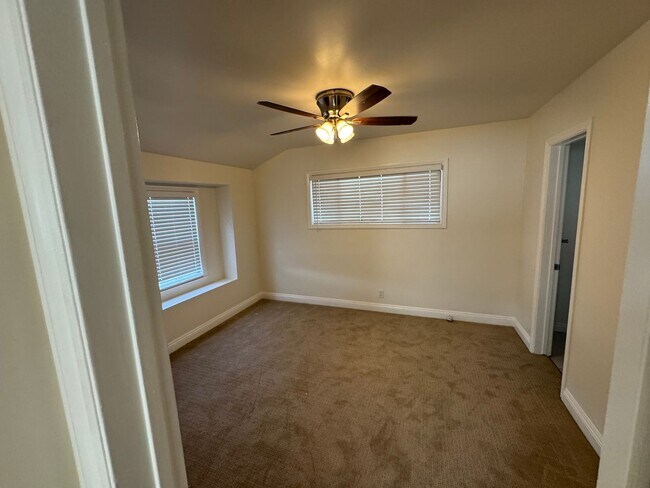 Building Photo - California Ranch Home in the Heart of Lomita