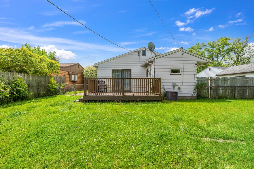 Building Photo - 39 Patton Rd