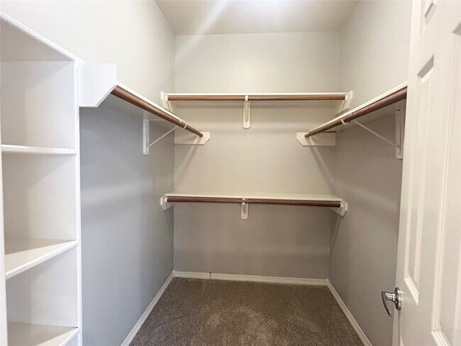 Building Photo - 3430 Rolling Terrace Dr